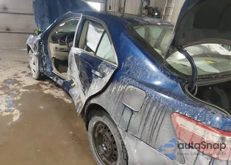 2007 Toyota Camry Le z USA, uszkodzony, nr VIN 4T1BE46K77U063024